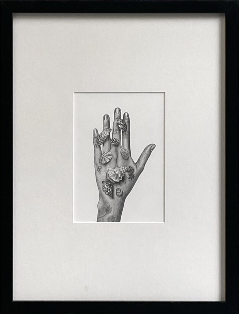 Hand with Shells, by Antônia de Oliveira Bara, 2023, graphite on paper