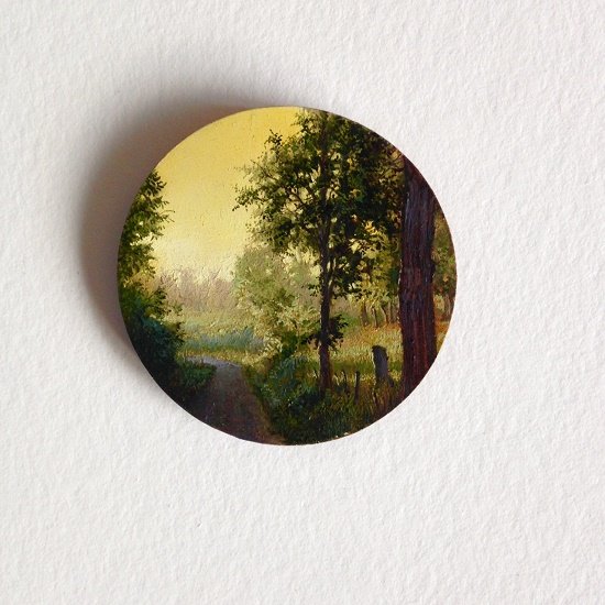 Cycling Guide to Lilliput #48, by Dina Brodsky, 2015, Oil on Plexiglas, 2 inches diameter