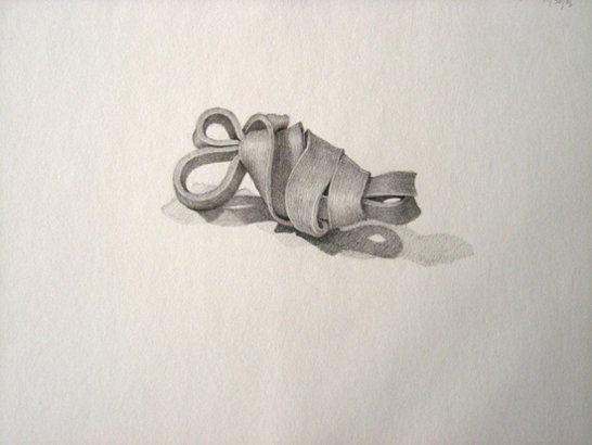 Knot #33, by Yupin Pramotepipop, 2007, Pencil on paper